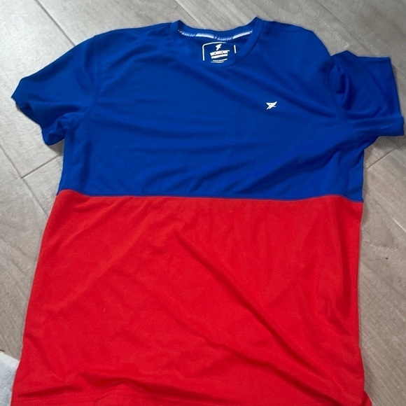 Workout shirt - Picture 1 of 2